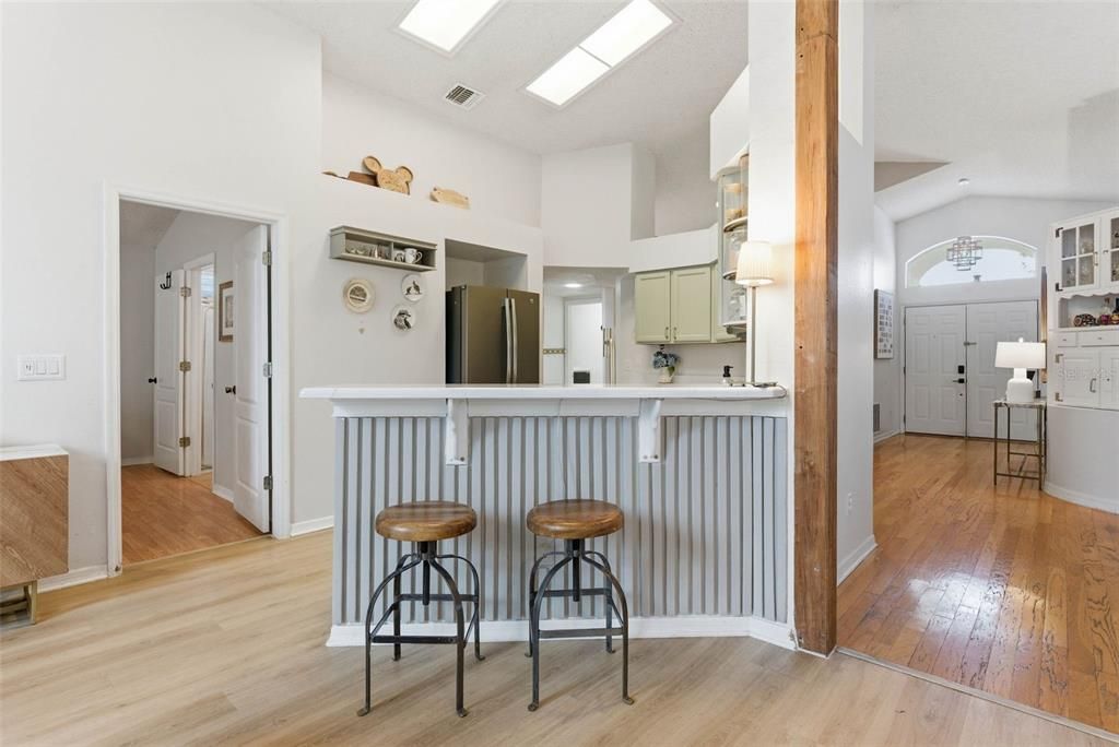 En Venta: $525,000 (3 camas, 2 baños, 1712 Pies cuadrados)
