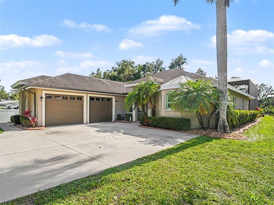 For Sale: $1,150,000 (4 beds, 4 baths, 3608 Square Feet)
