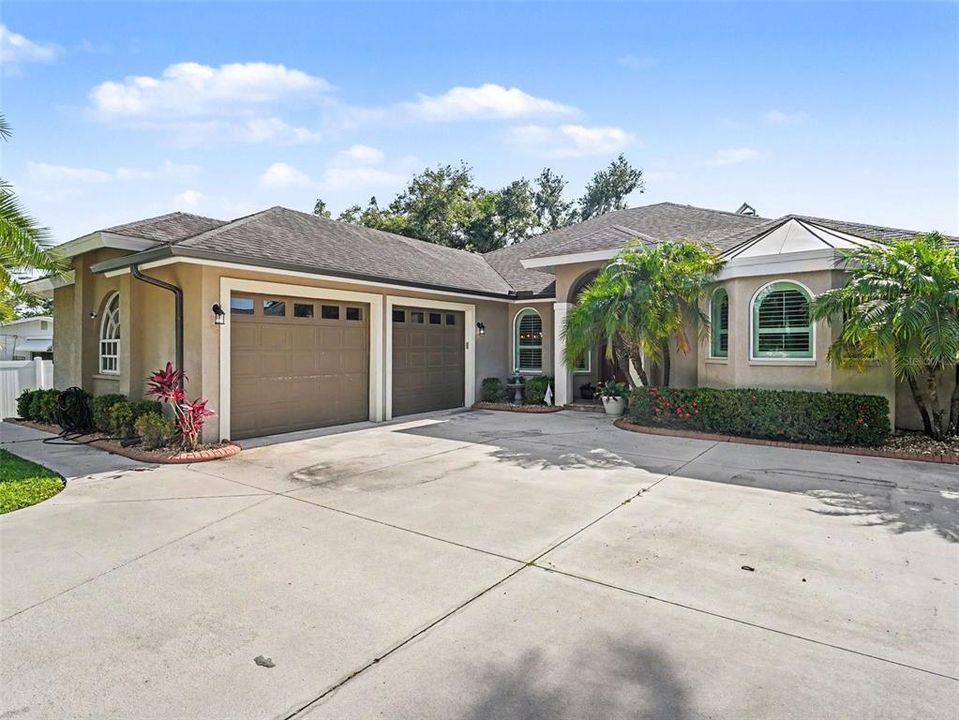 For Sale: $1,150,000 (4 beds, 4 baths, 3608 Square Feet)