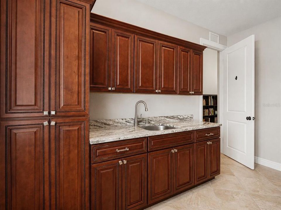 For Sale: $1,150,000 (4 beds, 4 baths, 3608 Square Feet)