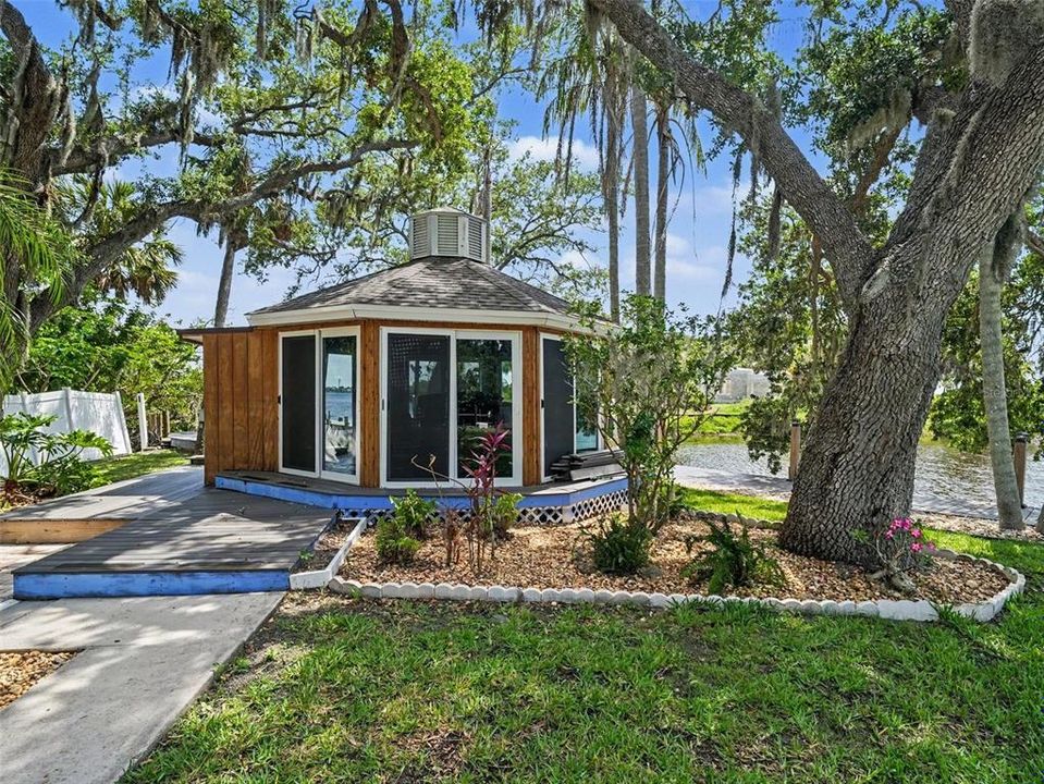 For Sale: $1,150,000 (4 beds, 4 baths, 3608 Square Feet)