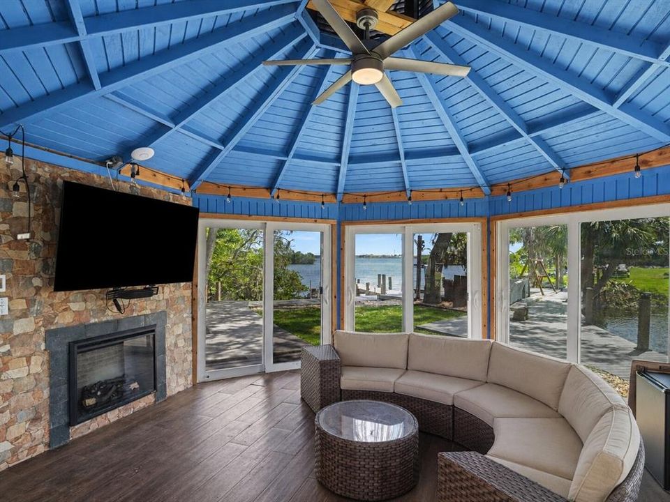 For Sale: $1,150,000 (4 beds, 4 baths, 3608 Square Feet)