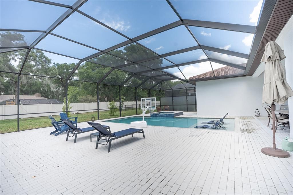 For Sale: $850,000 (4 beds, 3 baths, 2992 Square Feet)