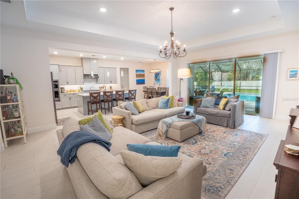 For Sale: $850,000 (4 beds, 3 baths, 2992 Square Feet)