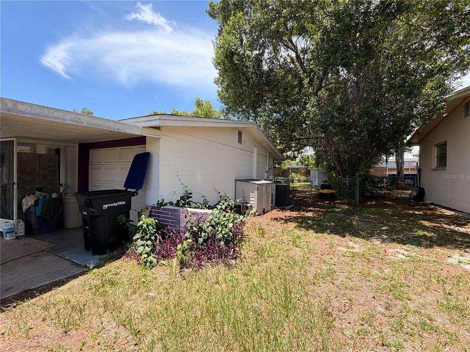 For Sale: $145,000 (2 beds, 1 baths, 1016 Square Feet)