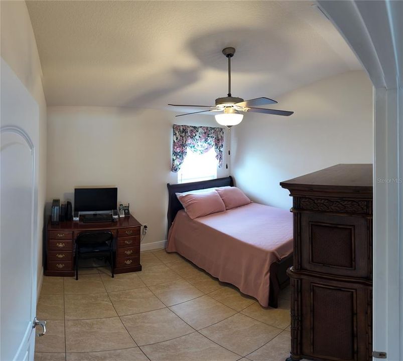For Sale: $290,000 (3 beds, 2 baths, 1348 Square Feet)