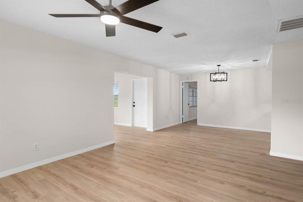 En Venta: $175,000 (2 camas, 2 baños, 1314 Pies cuadrados)