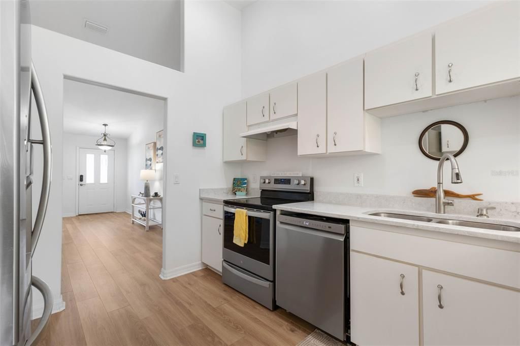 For Sale: $349,000 (3 beds, 2 baths, 1865 Square Feet)