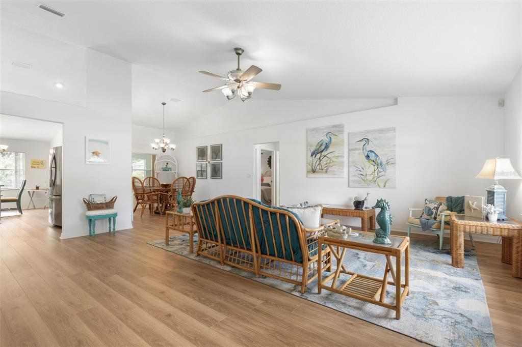 For Sale: $349,000 (3 beds, 2 baths, 1865 Square Feet)