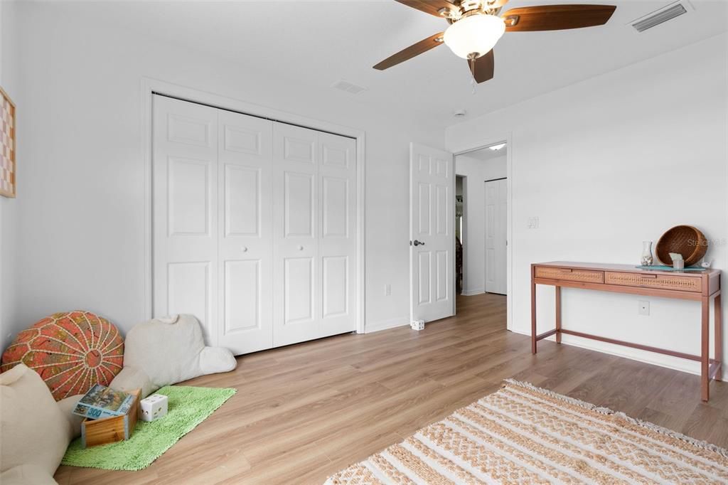 For Sale: $349,000 (3 beds, 2 baths, 1865 Square Feet)