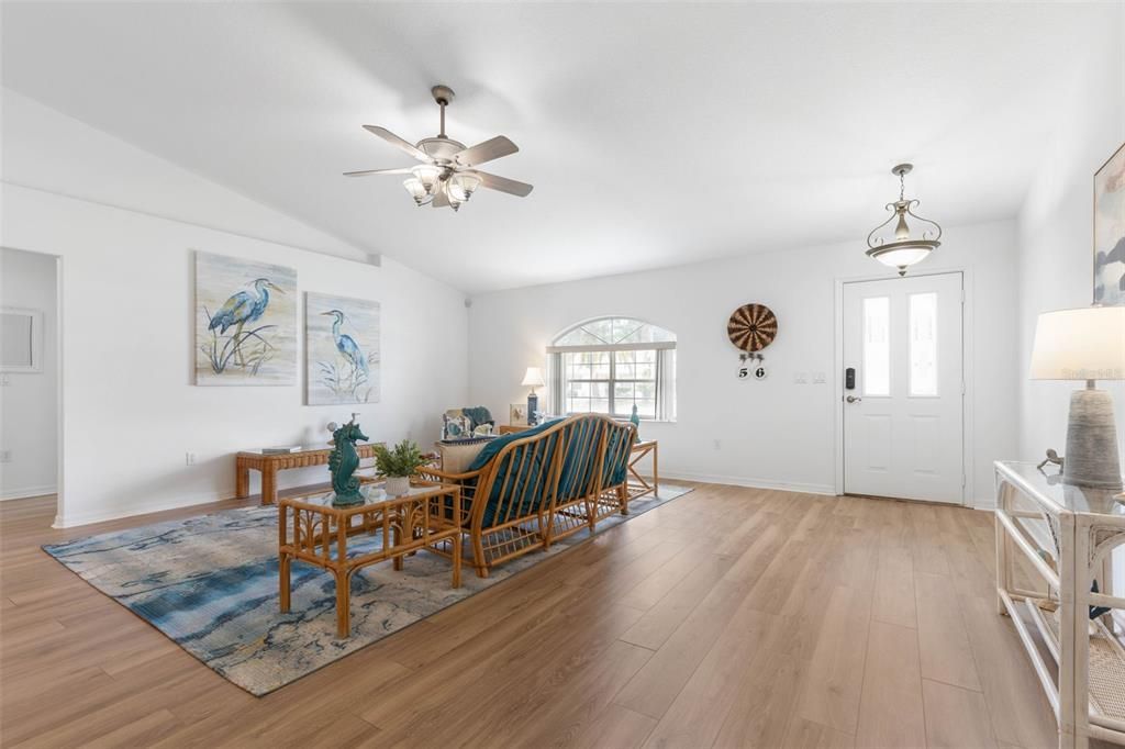 For Sale: $349,000 (3 beds, 2 baths, 1865 Square Feet)