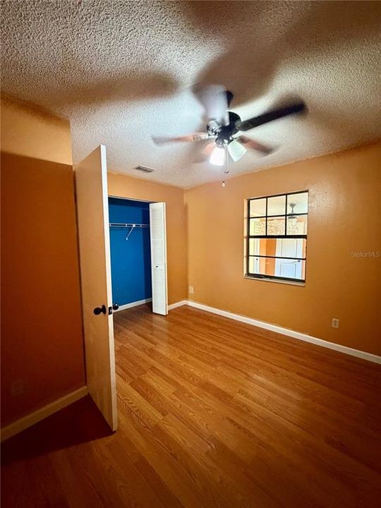 For Sale: $269,900 (2 beds, 2 baths, 1258 Square Feet)