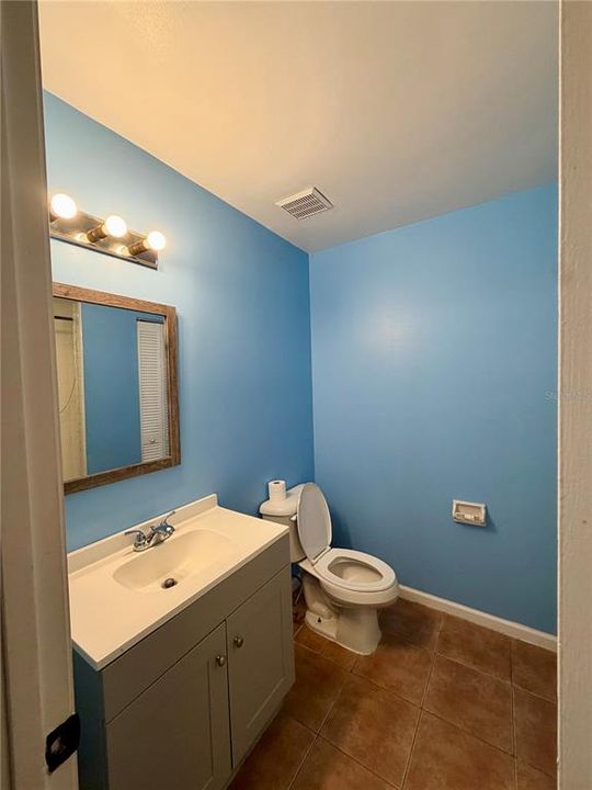 For Sale: $269,900 (2 beds, 2 baths, 1258 Square Feet)