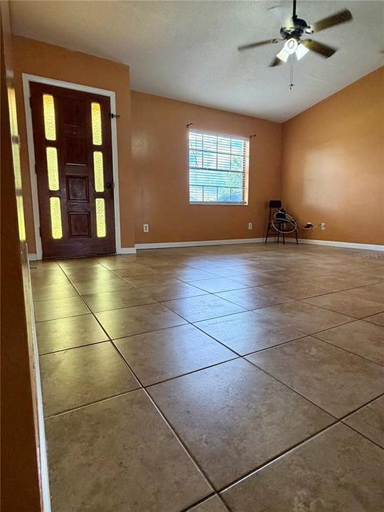 For Sale: $269,900 (2 beds, 2 baths, 1258 Square Feet)