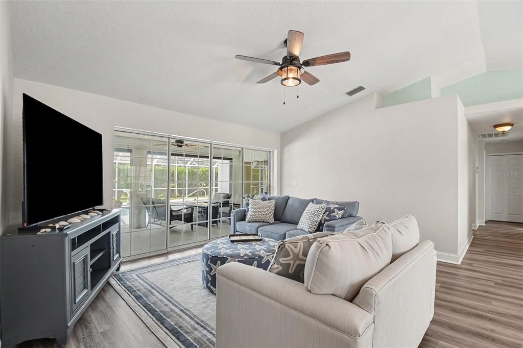 For Sale: $500,000 (3 beds, 2 baths, 2273 Square Feet)