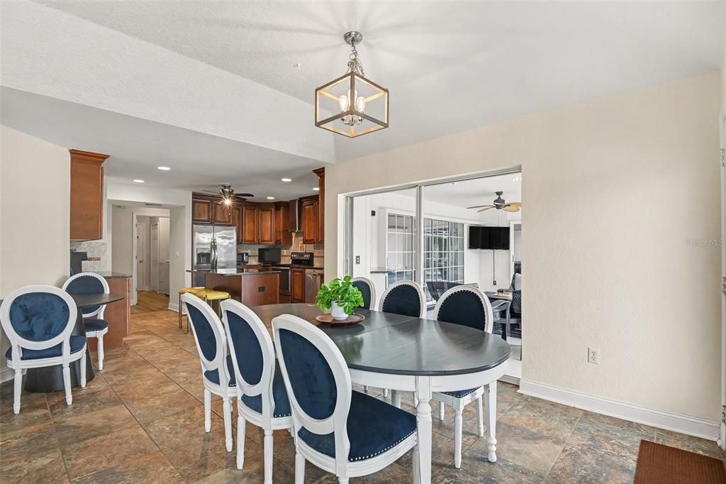 For Sale: $500,000 (3 beds, 2 baths, 2273 Square Feet)