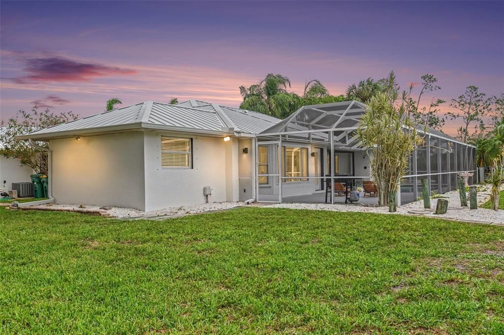 For Sale: $500,000 (3 beds, 2 baths, 2273 Square Feet)