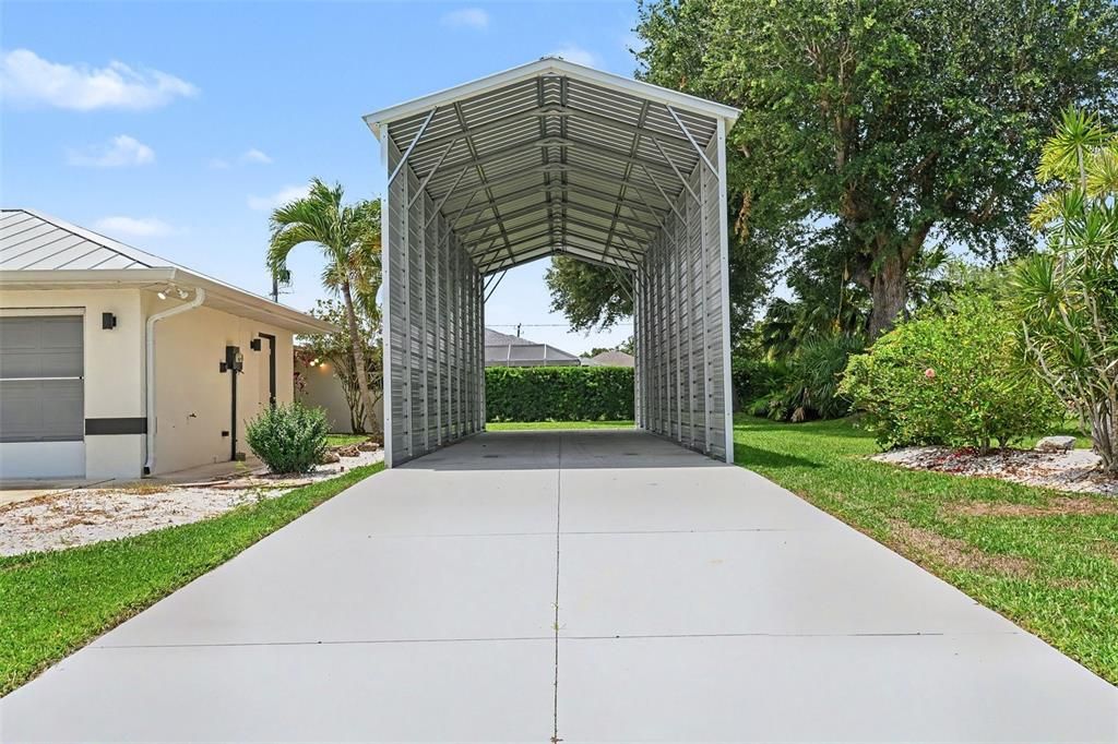 For Sale: $500,000 (3 beds, 2 baths, 2273 Square Feet)