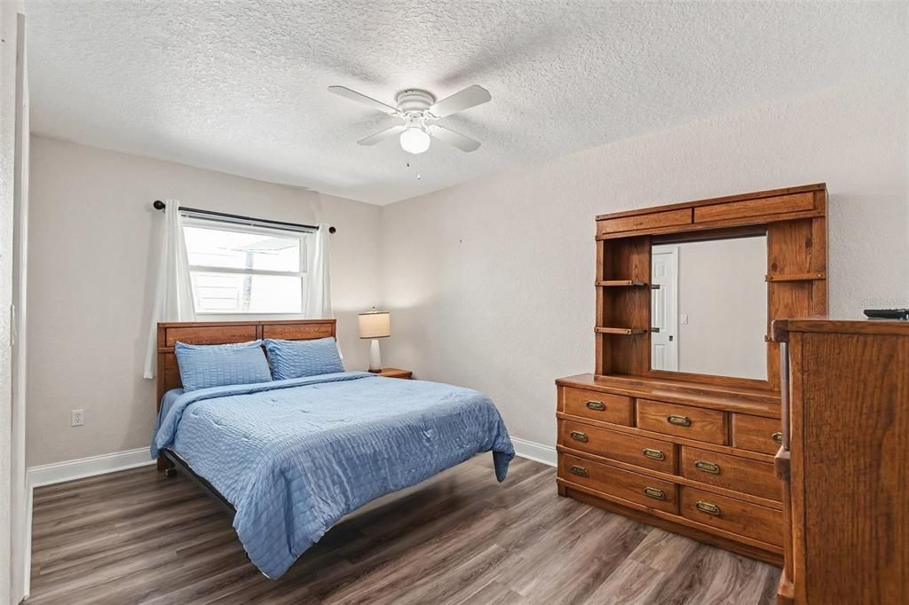 For Sale: $500,000 (3 beds, 2 baths, 2273 Square Feet)