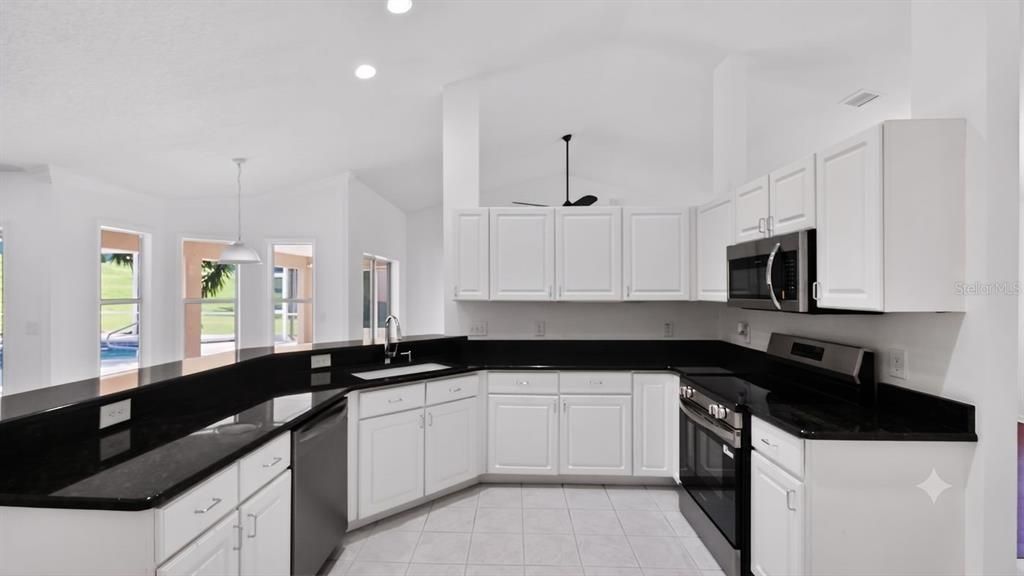 En Venta: $449,900 (3 camas, 2 baños, 1865 Pies cuadrados)