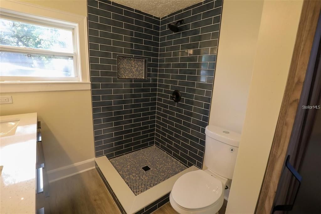 В аренду: $2,600 (2 спален, 2 ванн, 958 Квадратных фут)