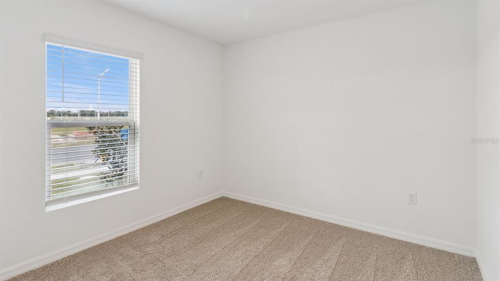For Sale: $302,900 (5 beds, 2 baths, 1708 Square Feet)