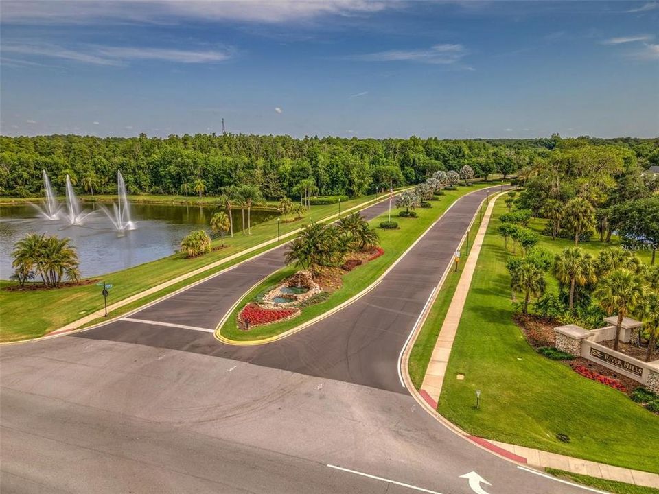 На продажу: $875,000 (4 спален, 3 ванн, 2699 Квадратных фут)
