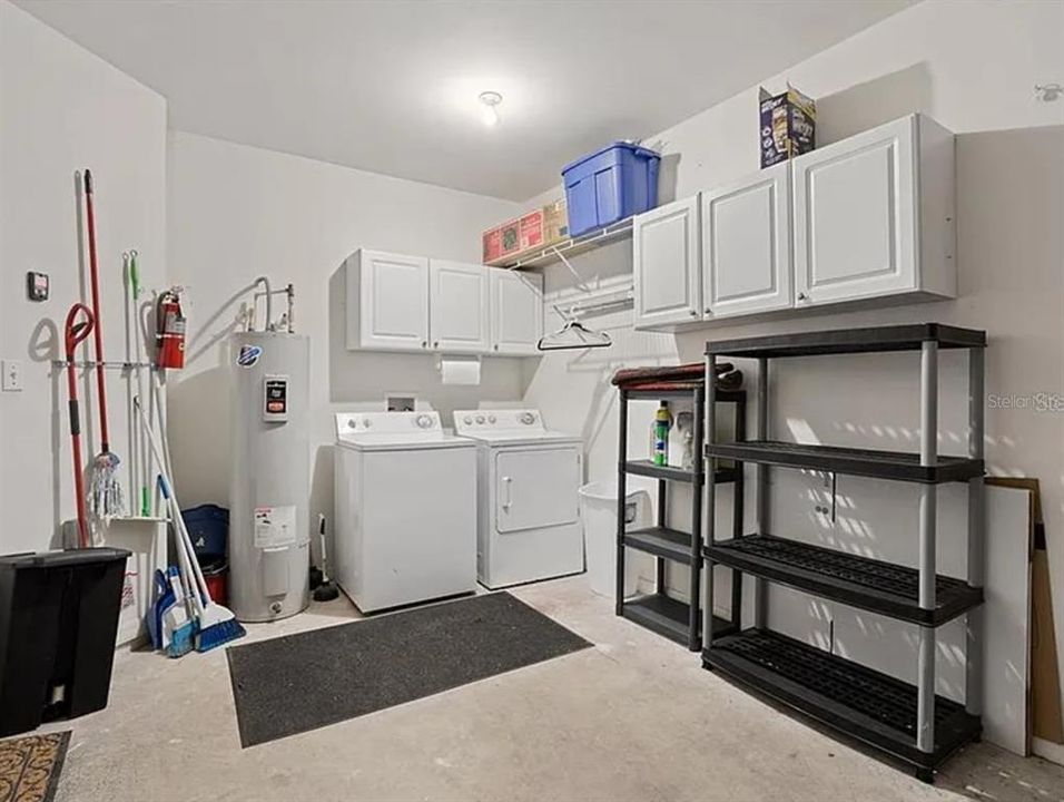 For Rent: $2,095 (2 beds, 2 baths, 1084 Square Feet)