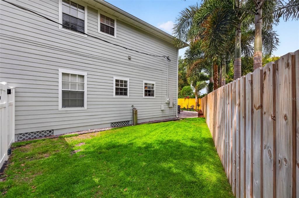 На продажу: $879,900 (4 спален, 3 ванн, 2070 Квадратных фут)