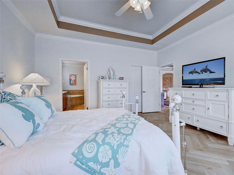For Sale: $589,900 (4 beds, 2 baths, 2243 Square Feet)