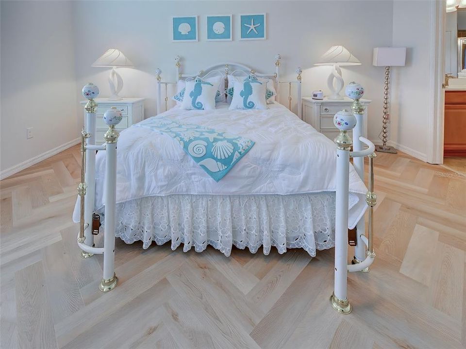 For Sale: $589,900 (4 beds, 2 baths, 2243 Square Feet)