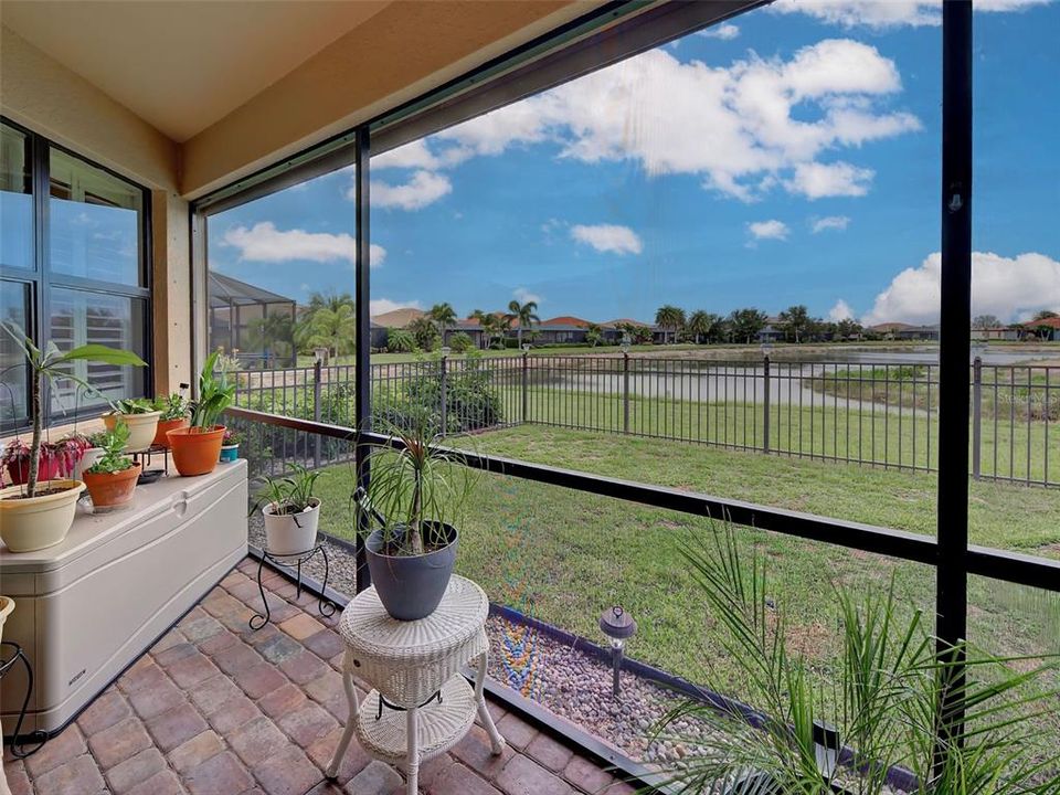 For Sale: $589,900 (4 beds, 2 baths, 2243 Square Feet)