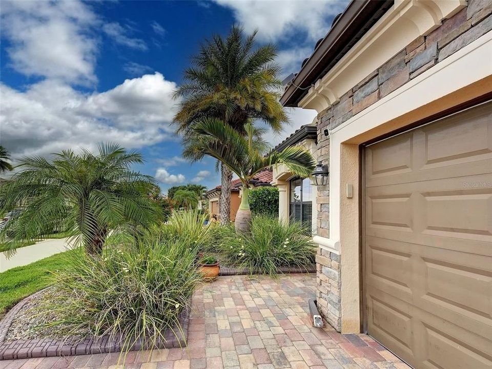 For Sale: $589,900 (4 beds, 2 baths, 2243 Square Feet)
