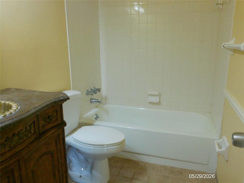 For Rent: $1,700 (3 beds, 2 baths, 1353 Square Feet)
