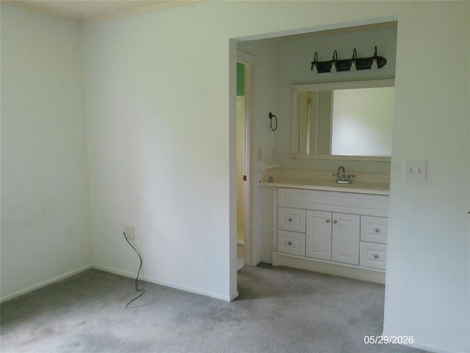 For Rent: $1,700 (3 beds, 2 baths, 1353 Square Feet)
