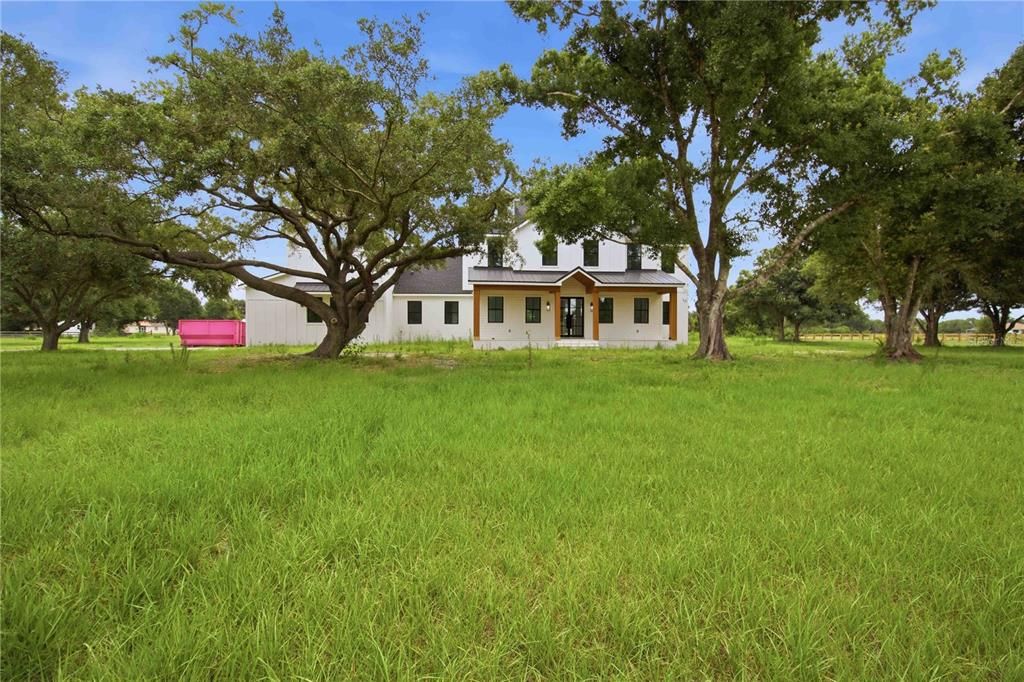 For Sale: $3,635,000 (6 beds, 4 baths, 4555 Square Feet)