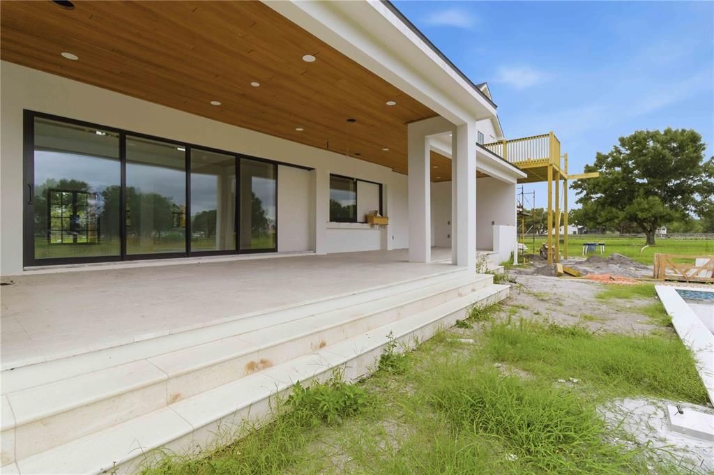 For Sale: $3,635,000 (6 beds, 4 baths, 4555 Square Feet)