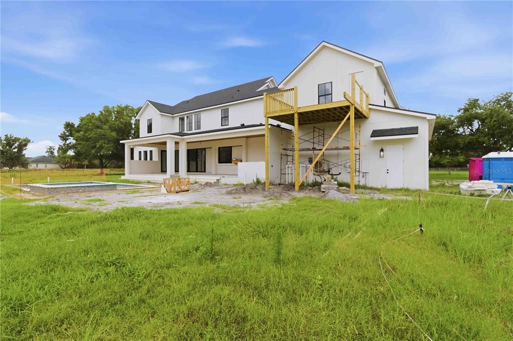 For Sale: $3,635,000 (6 beds, 4 baths, 4555 Square Feet)