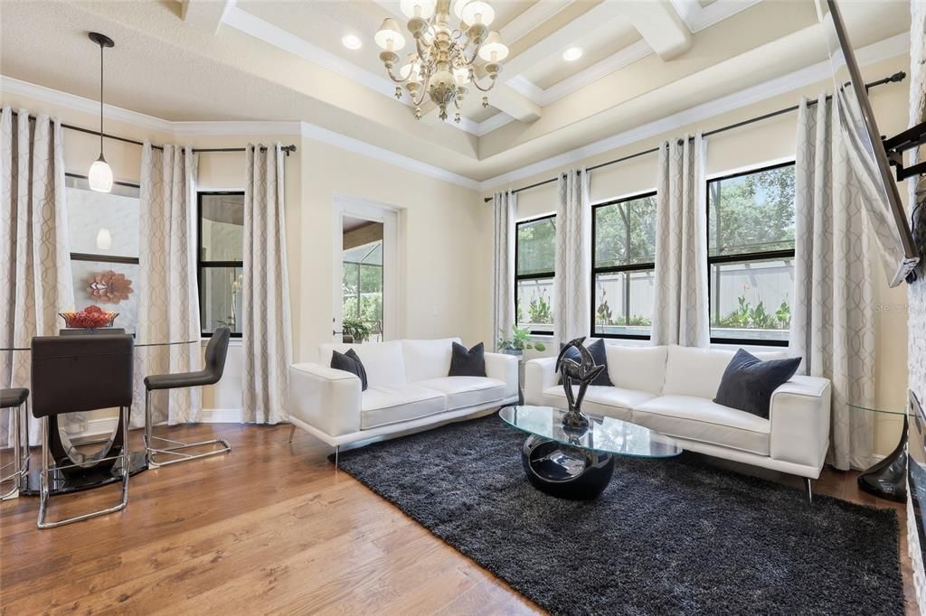 En Venta: $823,900 (4 camas, 3 baños, 2568 Pies cuadrados)