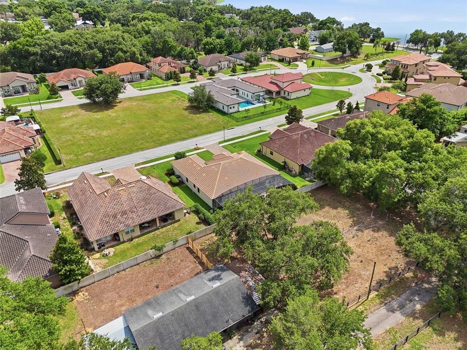 En Venta: $823,900 (4 camas, 3 baños, 2568 Pies cuadrados)