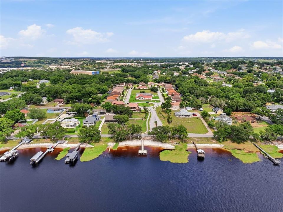 En Venta: $823,900 (4 camas, 3 baños, 2568 Pies cuadrados)