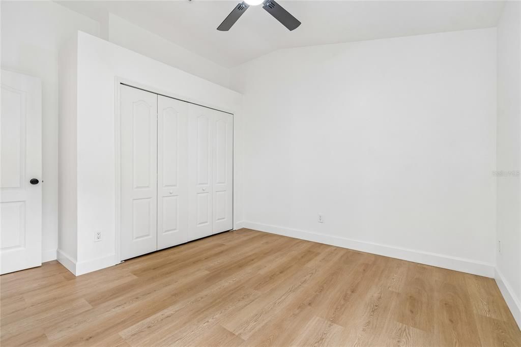 For Sale: $489,900 (4 beds, 2 baths, 2078 Square Feet)