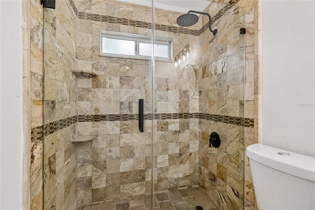 For Sale: $489,900 (4 beds, 2 baths, 2078 Square Feet)