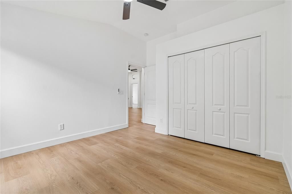 For Sale: $489,900 (4 beds, 2 baths, 2078 Square Feet)