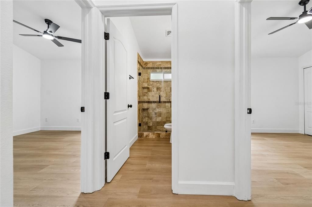 For Sale: $489,900 (4 beds, 2 baths, 2078 Square Feet)