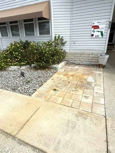 For Sale: $159,000 (2 beds, 2 baths, 1367 Square Feet)