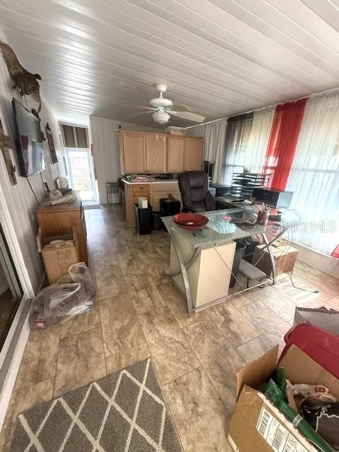 For Sale: $159,000 (2 beds, 2 baths, 1367 Square Feet)