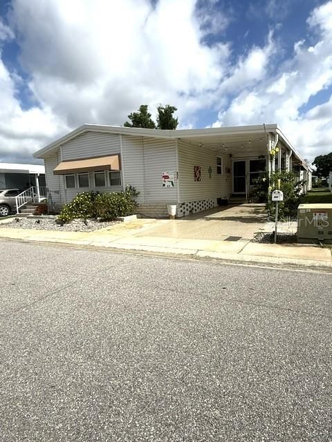 For Sale: $159,000 (2 beds, 2 baths, 1367 Square Feet)
