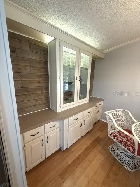 For Sale: $159,000 (2 beds, 2 baths, 1367 Square Feet)