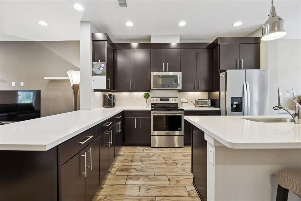 В аренду: $2,795 (3 спален, 2 ванн, 1628 Квадратных фут)